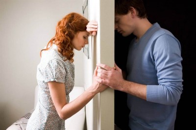 Vợ ngoại tình có nên tha thứ không? Có nên ly dị không?