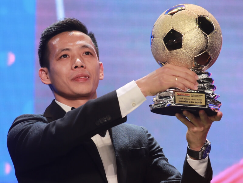 Cầu thủ đoạt giải quả bóng vàng Việt Nam năm 2020